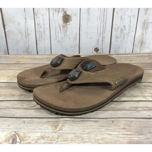 TEVA Illum 4067 Sandals Flip Flops Mens Size 8 Leather Slip On LIGHTS WORK EUC - Picture 1 of 12